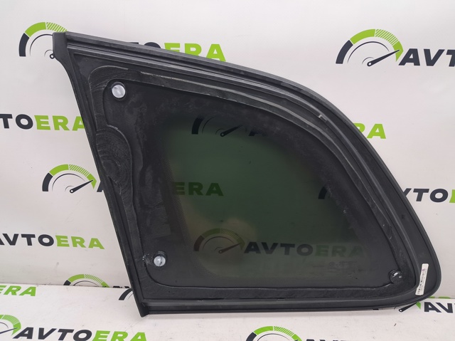 Стекло багажного отсека, правое 68415290AA CHRYSLER