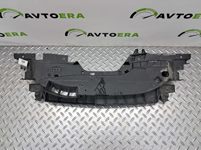 Воздуховод/дефлектор радиатора, верхний 68437119AA CHRYSLER