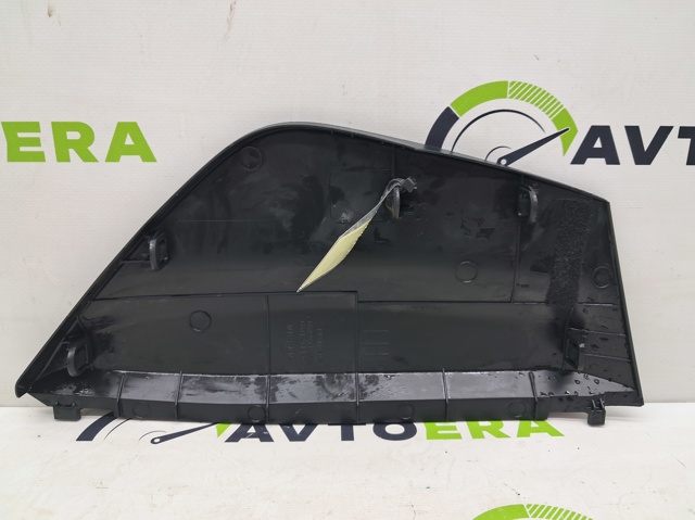 Крышка боковая панели "торпедо", левая 684996RR0A NISSAN