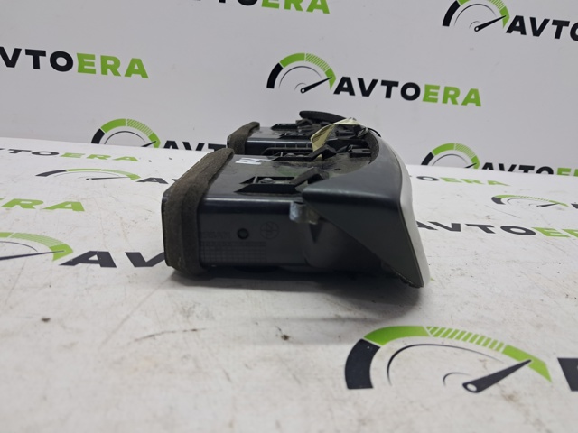 687504BA0A NISSAN Решетка вентиляции салона на "торпедо" купить в Запорожье