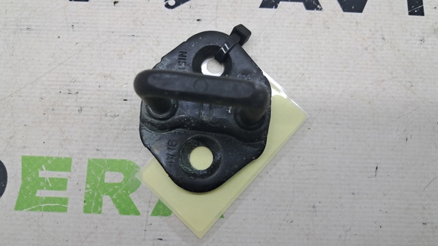 Упор двери задка 694300E040 TOYOTA