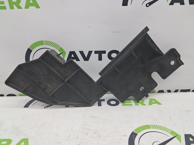 7812A501 MITSUBISHI Воздуховод (дефлектор) радиатора верхний купить в Кривой Рог