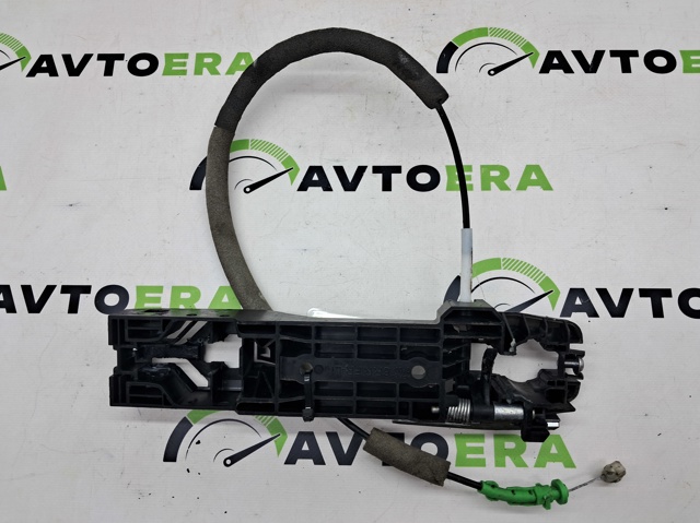 Держатель наружной ручки двери, передней левой 806116RR0A NISSAN