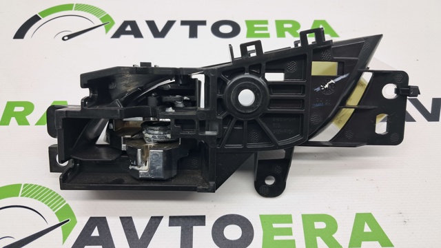 Ручка правой двери наружная 806705NA0A NISSAN