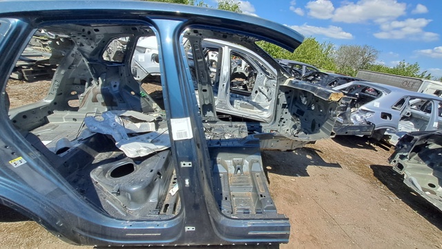 Внешний правый порог  80A809848STL VAG