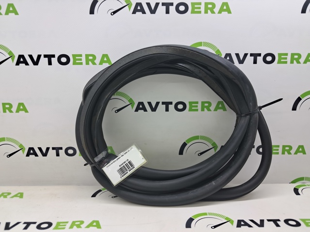 Уплотнитель двери передней, на (кузове) 80A839912B VAG