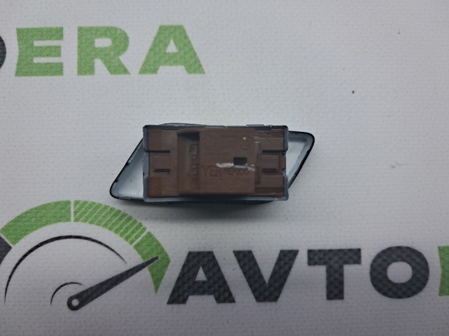 VAG 80A9621075PR Выключатель центрального замка в наличии Ровно