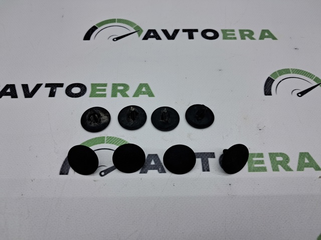 Клипса термоизоляции капота 8112637010 HYUNDAI