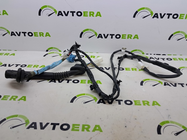 Жгут проводов задней двери 81822SG001 SUBARU