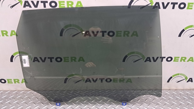 Стекло заднее правое 823004BA0B NISSAN