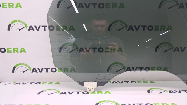 823005NA2A NISSAN Стекло двери задней правой купить в Ужгород