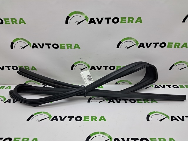 Стекло заднее левое 823316RR0B NISSAN