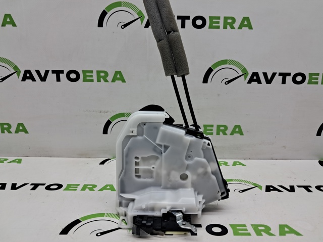 Замок задней правой двери  825006RR0A NISSAN