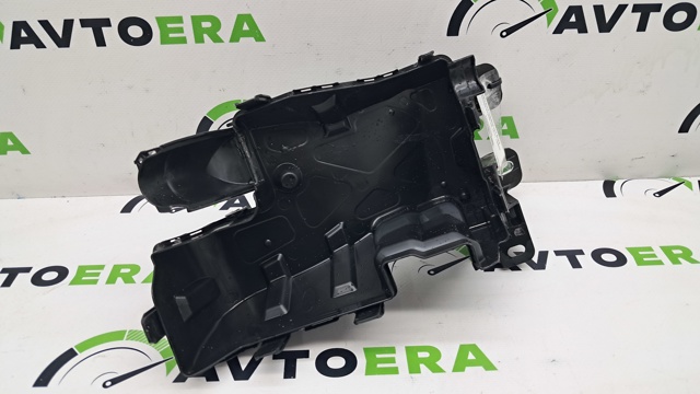 8266342100 TOYOTA Крышка блока реле купить в Николаев