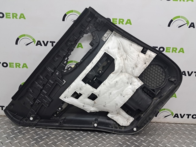 Дверная карта правой задней двери 829005HK0A NISSAN