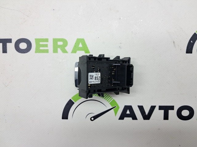 Кнопка подъемника переднего правого стекла 83071FL310 SUBARU