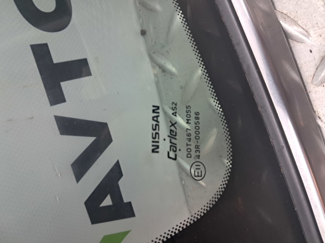NISSAN 833014CC0B Стекло кузова (багажного отсека) левое в наличии Запорожье