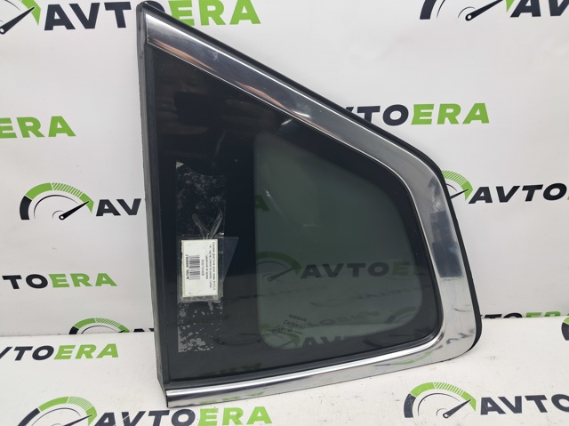 833015HA0B Стекло кузова (багажного отсека) левое купить Киев