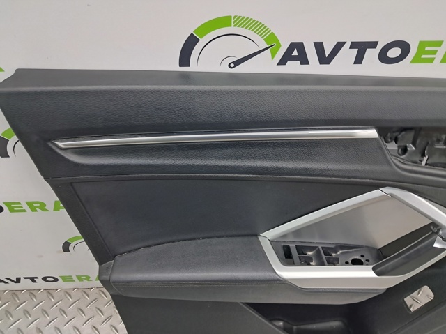Облицовка водительской двери 83B867103AASWS VAG