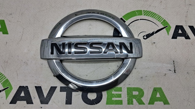 Эмблема на крышку багажника 848904CL0A NISSAN