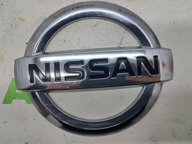 Эмблема на крышку багажника 848906RA0A NISSAN