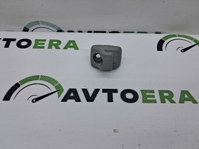 Фиксатор солнцезащитного козырька 852353X000TX HYUNDAI
