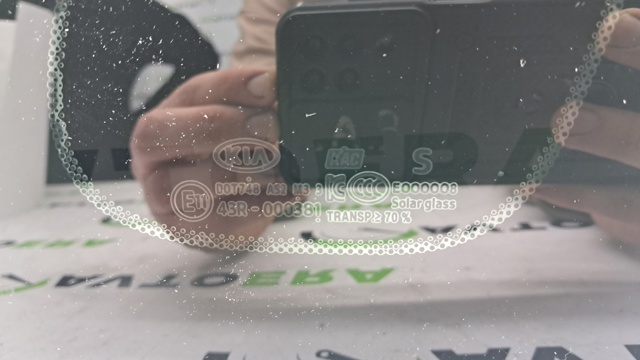87820D4010 HYUNDAI Стекло кузова (багажного отсека) правое купить в Винница