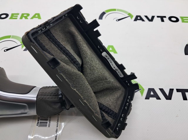 Ручка рычага коробки передач 8K1713139RIBK VAG