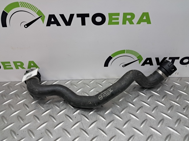 Патрубок системы охлаждения 8R0121101T VAG