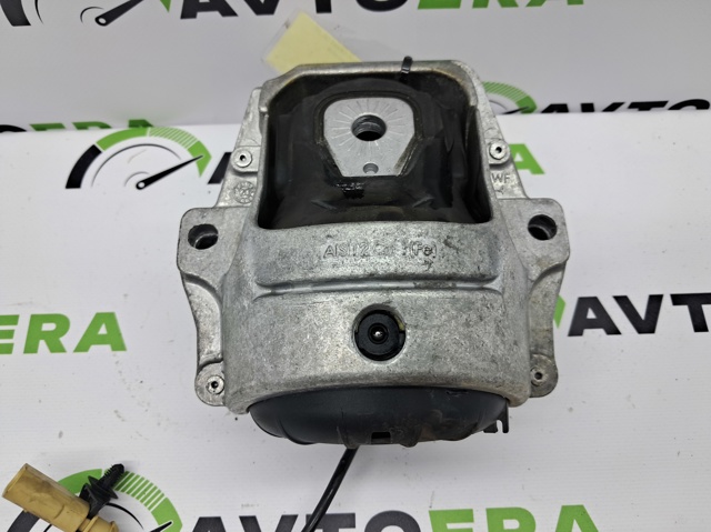 VAG 8R0199381AK Подушка (опора) двигателя правая в наличии Полтава