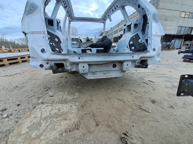 Панель багажного отсека 8R0813303 VAG