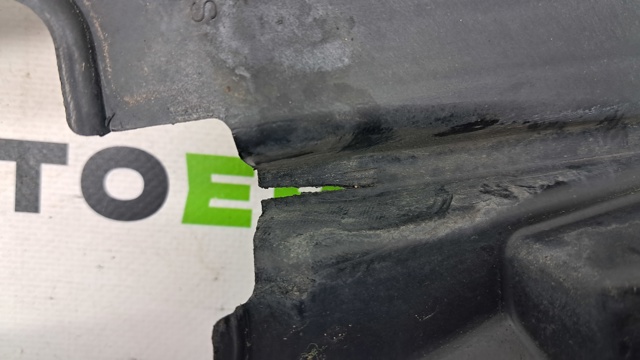 8R0825213A VAG Защита днища левая купить в Кривой Рог