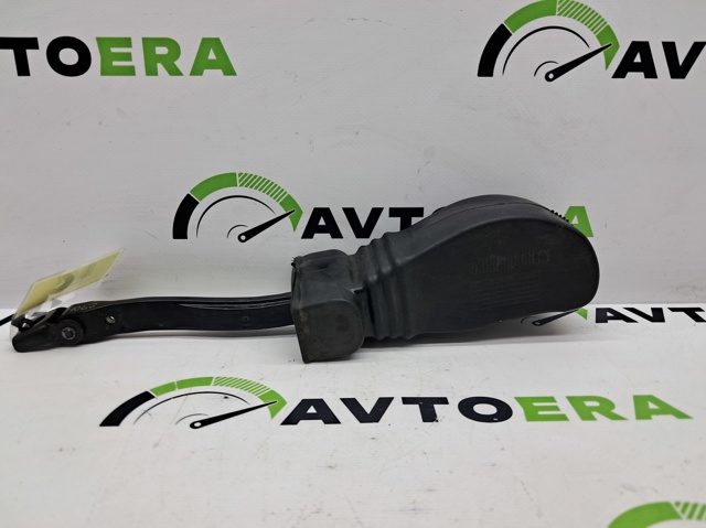 Ограничитель открывания задней двери 8R0839249F VAG