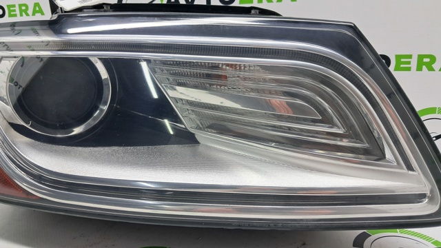 Вставка фары правой 8R0941044E VAG