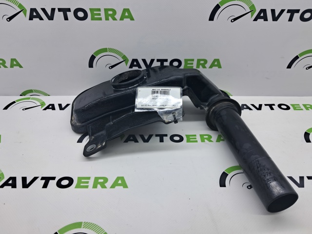 Горловина бачка омывателя 8R0955452A VAG