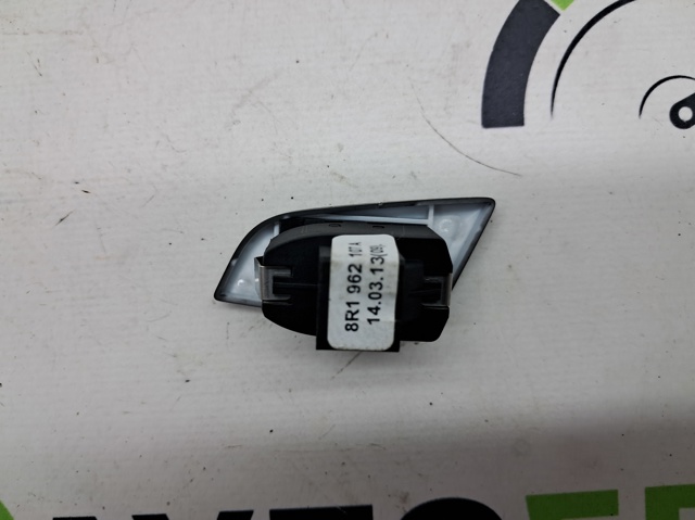 Выключатели 8R1962107AV10 VAG