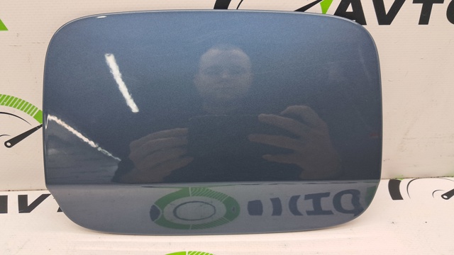 Лючок (дверца) бензобака 8U0809907GRU VAG