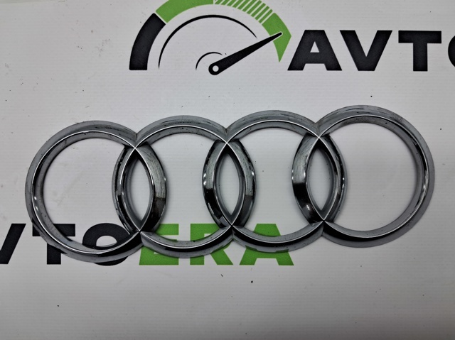 Эмблема на крышку багажника 8U08537422ZZ VAG