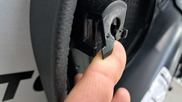 Карточка обшивки двери задней правой 8U0867303BWFA VAG