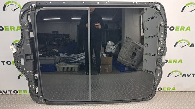 Крышка люка крыши передняя 8U0877071 VAG