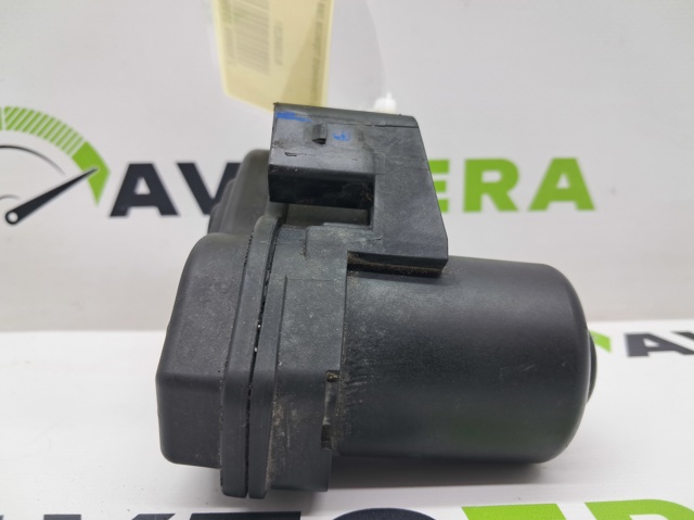 VAG 8U0998281 Мотор привода тормозного суппорта заднего в наличии Чернигов