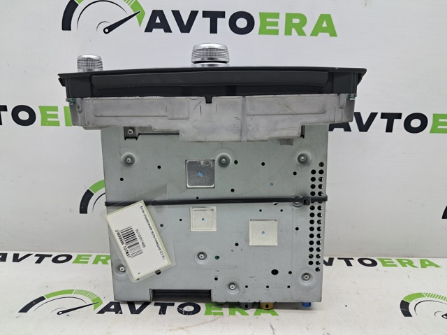 Магнитола (радио AM/FM) 8U1035746B VAG