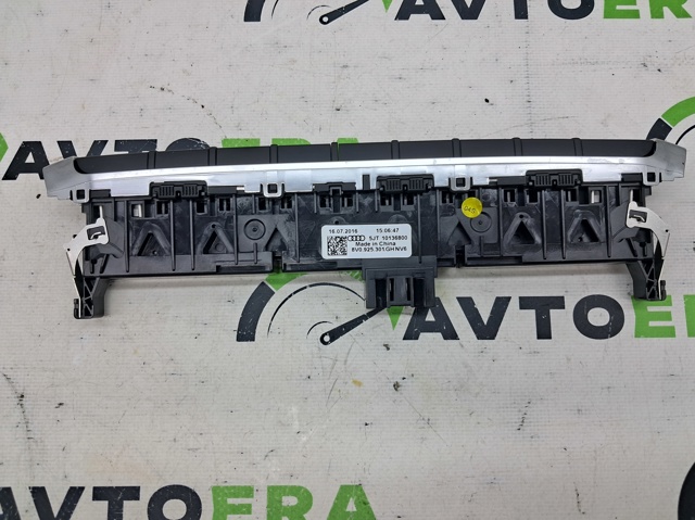 8V0925301GHNV6 Блок кнопок центральной консоли купить Николаев