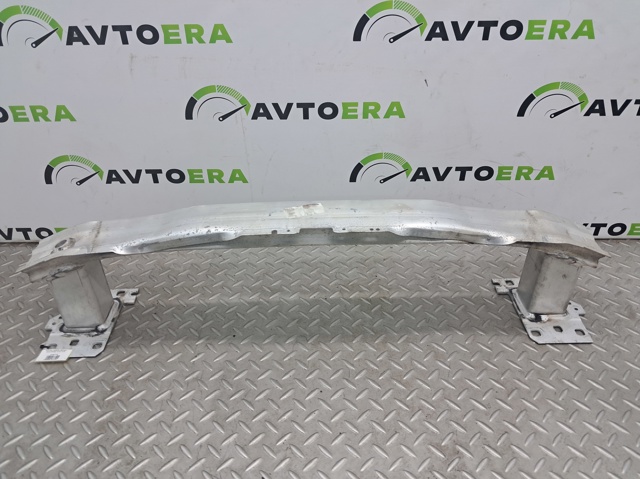Усилитель переднего бампера  8V4807109 VAG