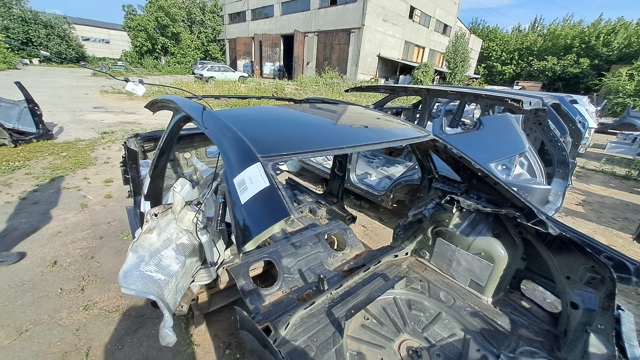8V5817109 VAG Крыша купить в Ужгород