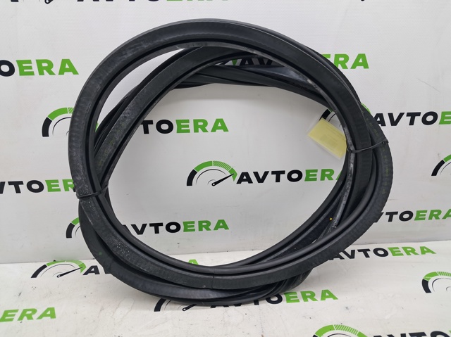 8V5831721A VAG Уплотнитель двери передней (на кузове) купить в Полтава