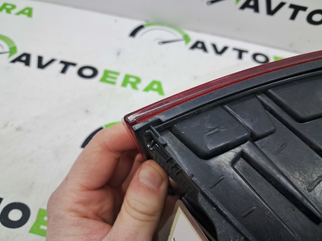 VAG 8V5945070A Фонарь задний правый внешний в наличии Украина