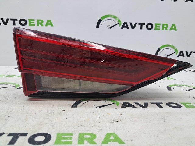 Левый стоп 8V5945075B VAG