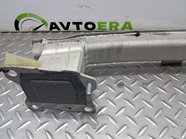 VAG 8W0807309A Усилитель бампера заднего в наличии Житомир