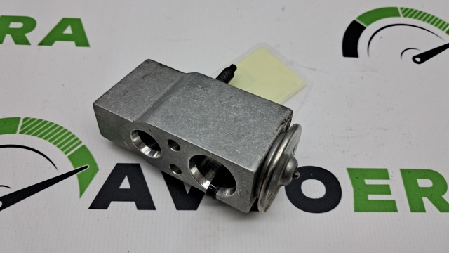 VAG 8W0820679 Клапан TRV кондиционера в наличии Ирпень